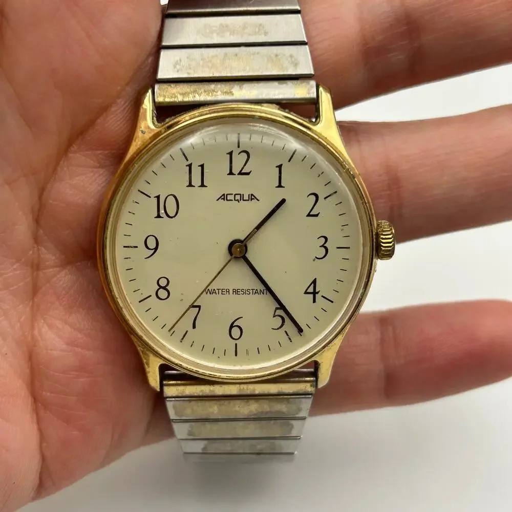 Vintage Acqua by Timex Mechanical Goldtone Water Resistant Expansion Band Watch